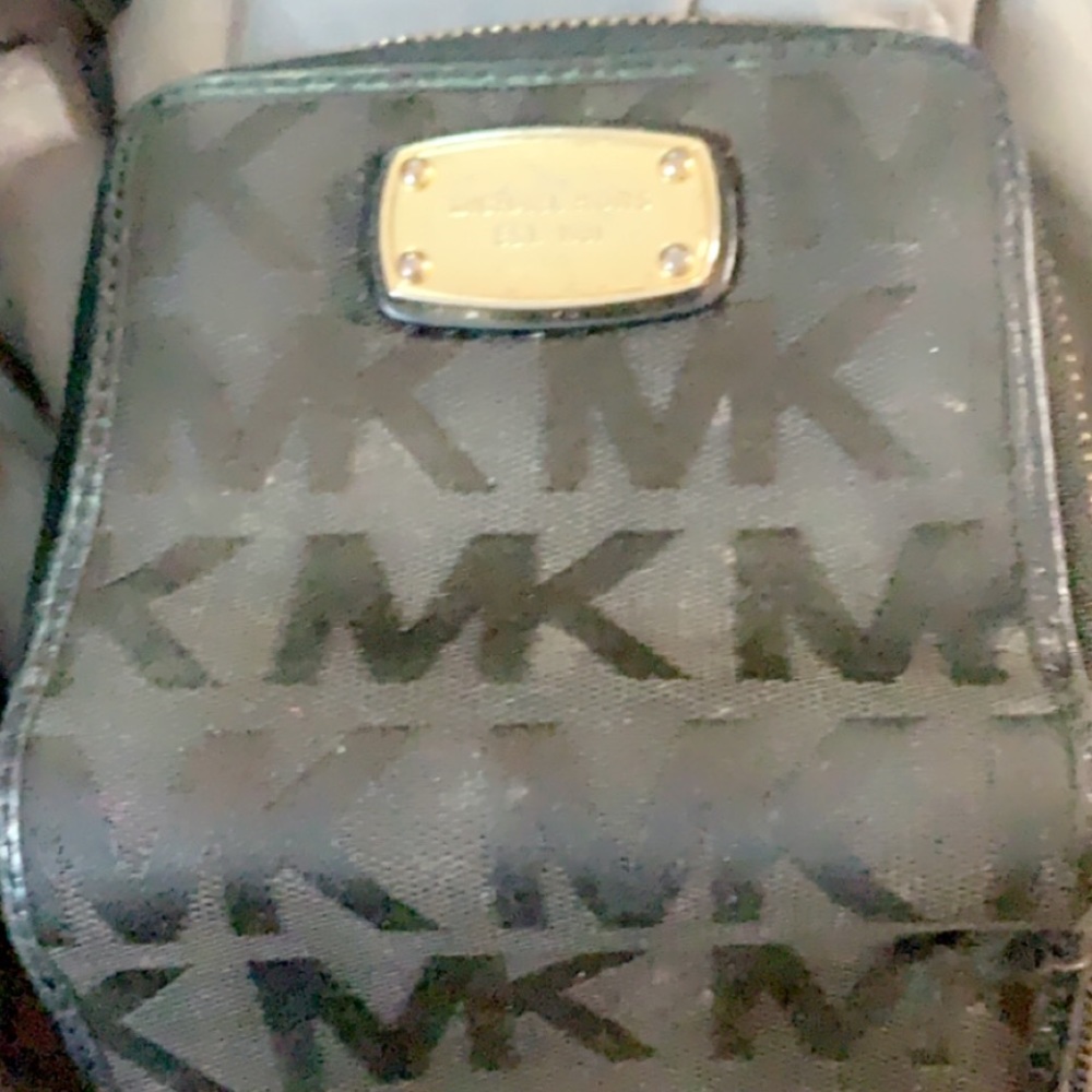 MK mini wallet